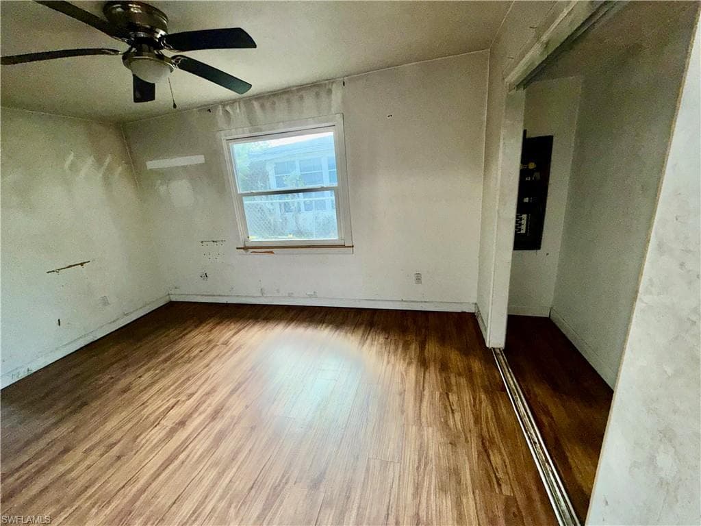 2632 Weeks AVE, NAPLES FL 34112-13