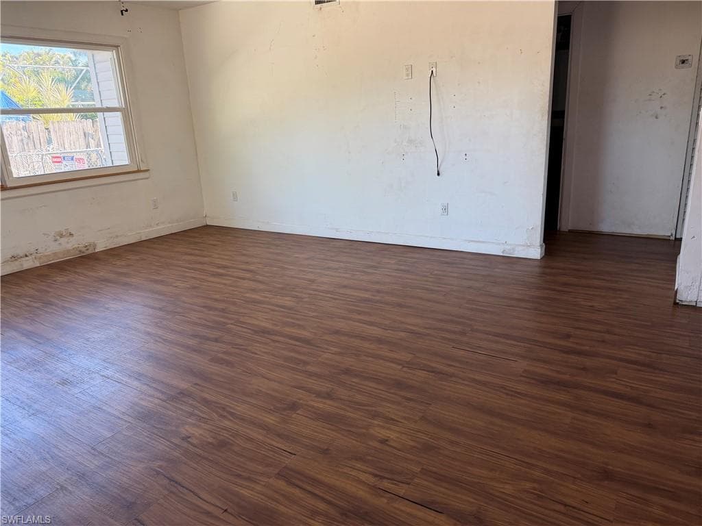 2632 Weeks AVE, NAPLES FL 34112-24