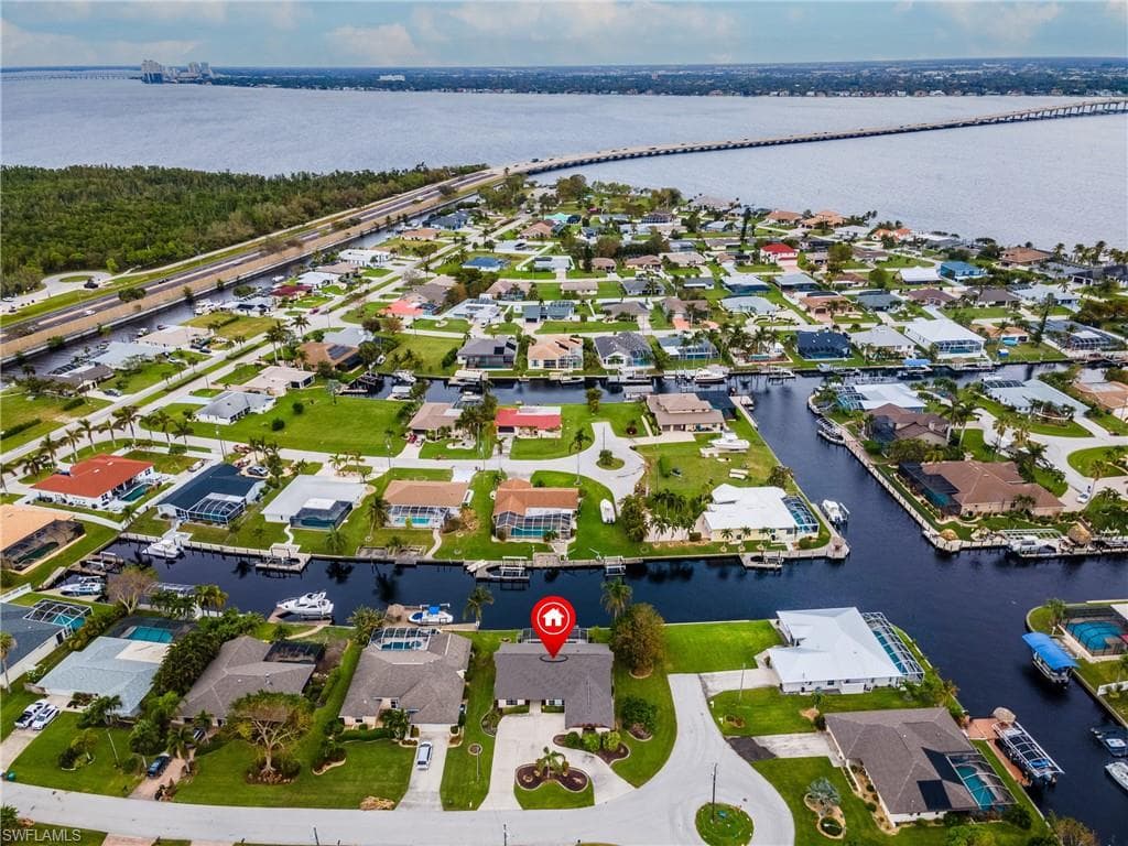2523 SE 24th PL, CAPE CORAL FL 33904-46