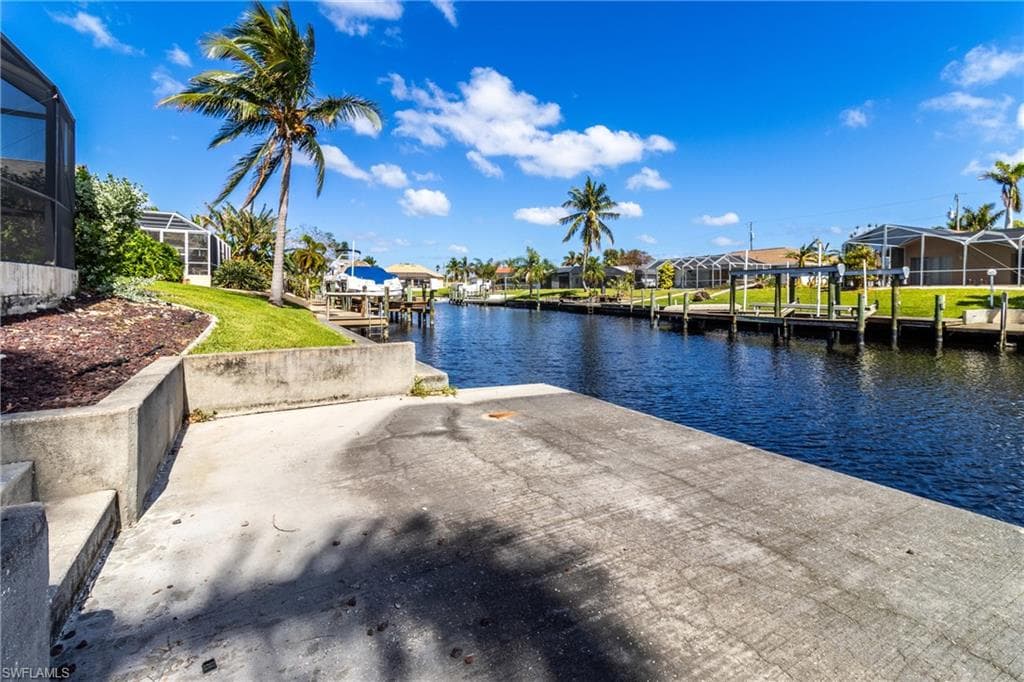 2523 SE 24th PL, CAPE CORAL FL 33904-32