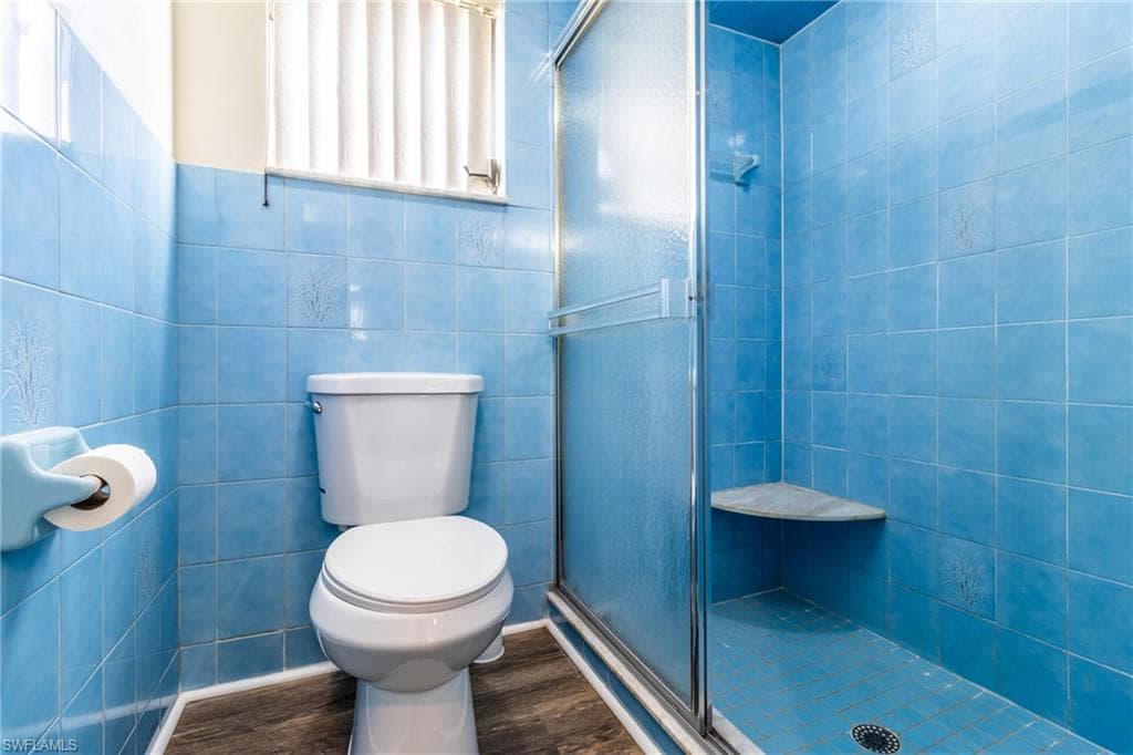 2523 SE 24th PL, CAPE CORAL FL 33904-18