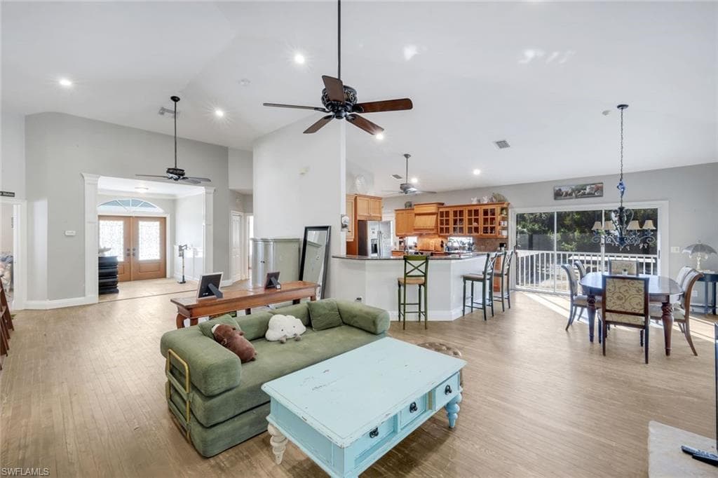 13731 E Terry ST, BONITA SPRINGS FL 34135-5