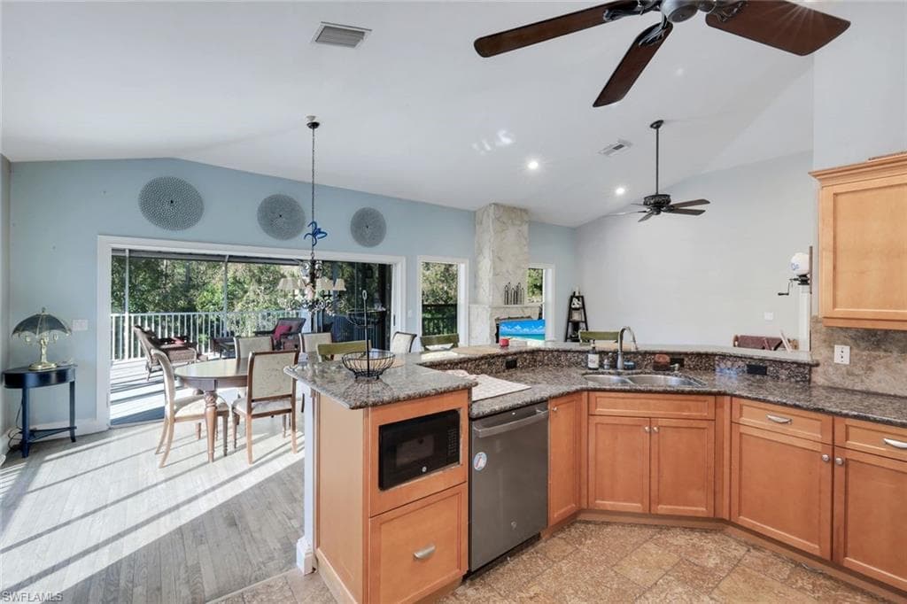 13731 E Terry ST, BONITA SPRINGS FL 34135-8