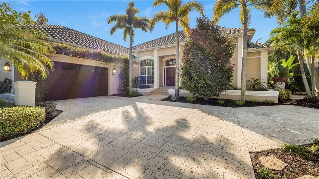 8558 S Lake CIR, FORT MYERS FL 33908-1
