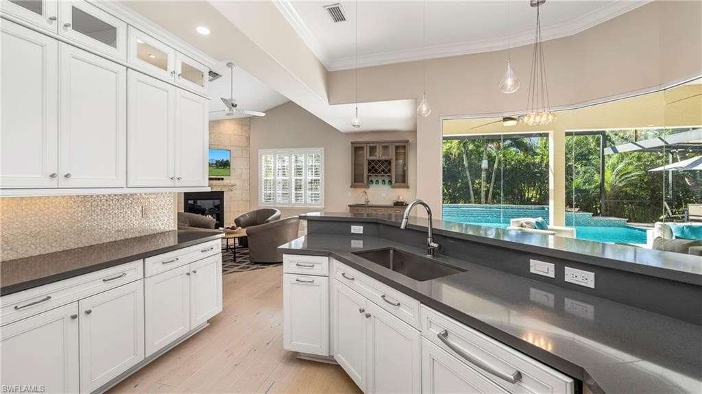 8558 S Lake CIR, FORT MYERS FL 33908-15
