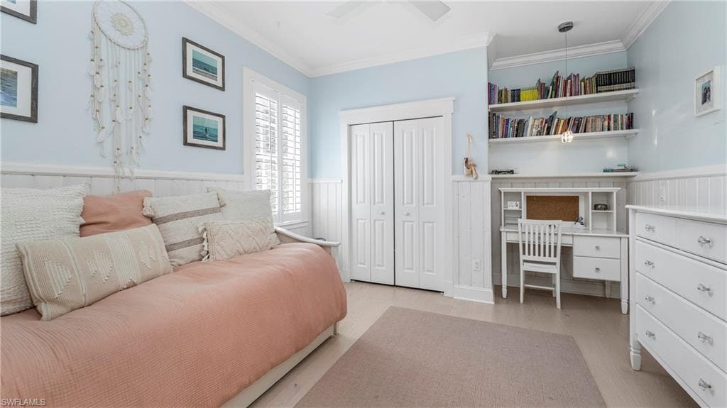 8558 S Lake CIR, FORT MYERS FL 33908-27