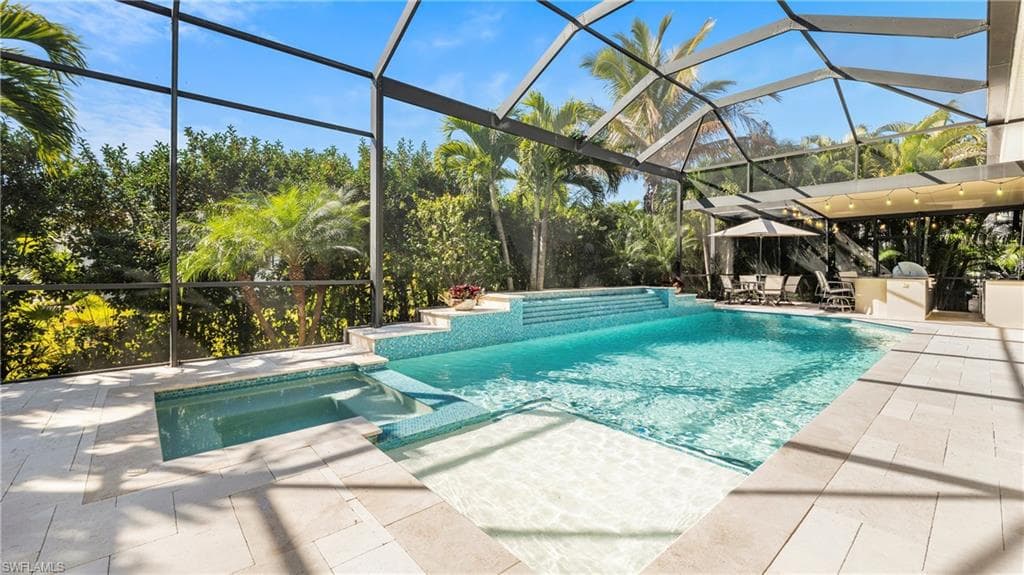 8558 S Lake CIR, FORT MYERS FL 33908-37