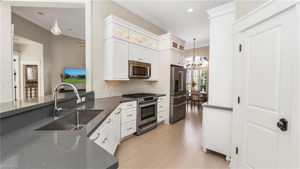 8558 S Lake CIR, FORT MYERS FL 33908-14