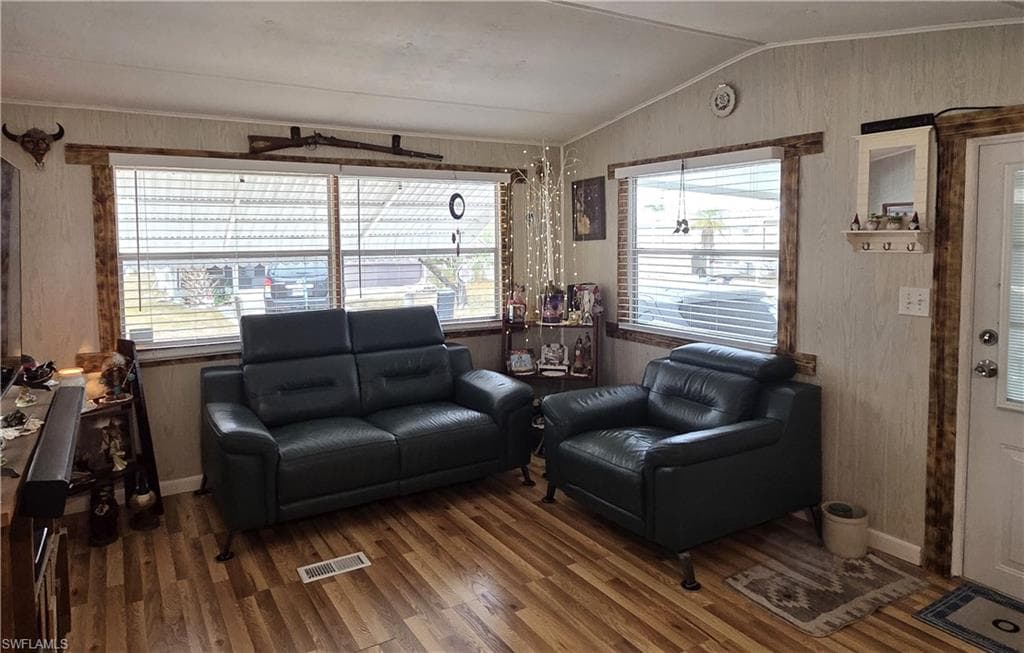 881 Homestead DR, NORTH FORT MYERS FL 33917-12