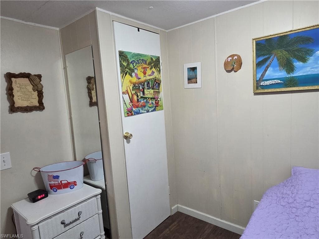 881 Homestead DR, NORTH FORT MYERS FL 33917-15