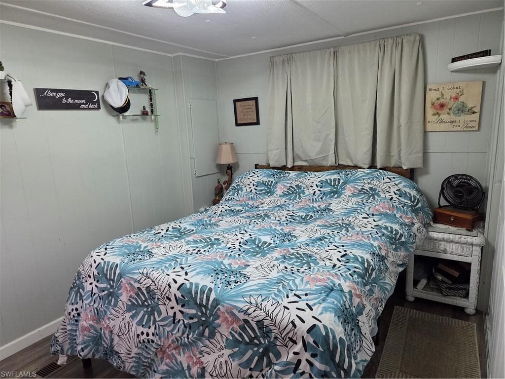 881 Homestead DR, NORTH FORT MYERS FL 33917-19