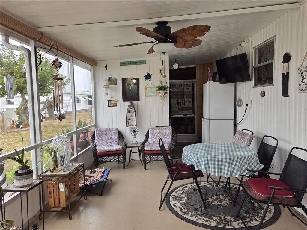 881 Homestead DR, NORTH FORT MYERS FL 33917-3