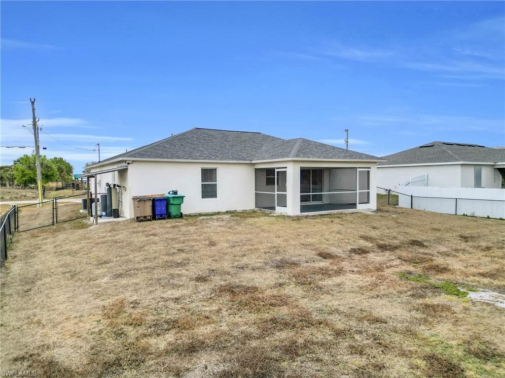 6121 Hutton CT, FORT MYERS FL 33905-26