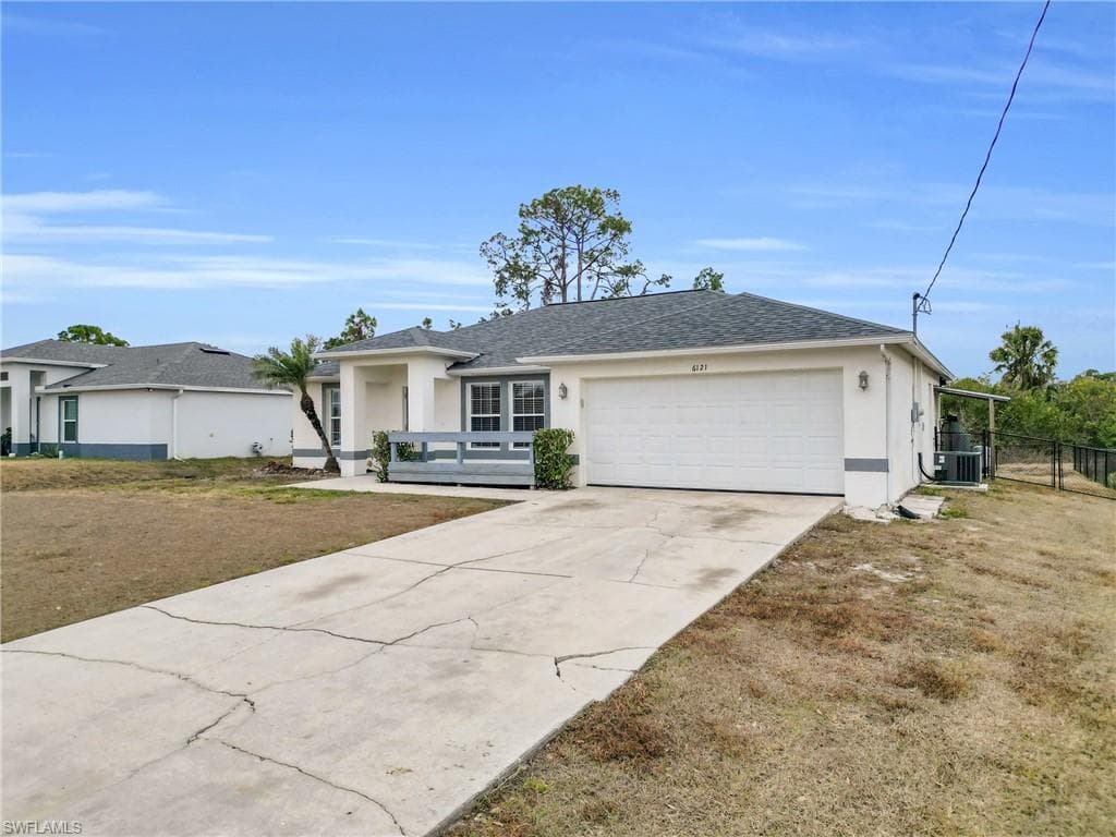 6121 Hutton CT, FORT MYERS FL 33905-1