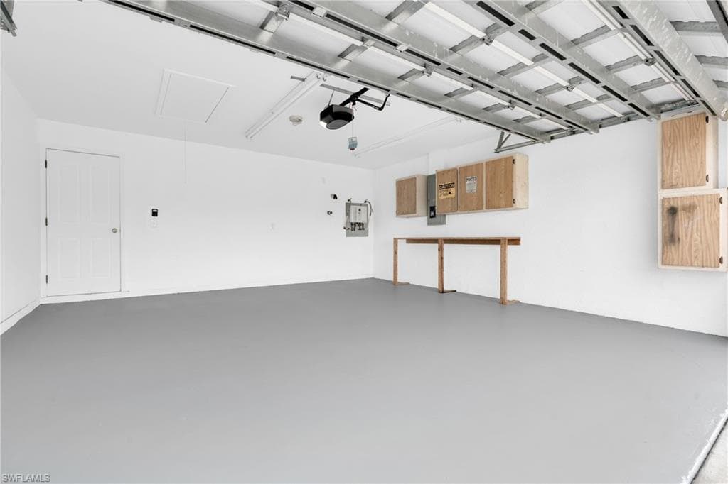 6121 Hutton CT, FORT MYERS FL 33905-27