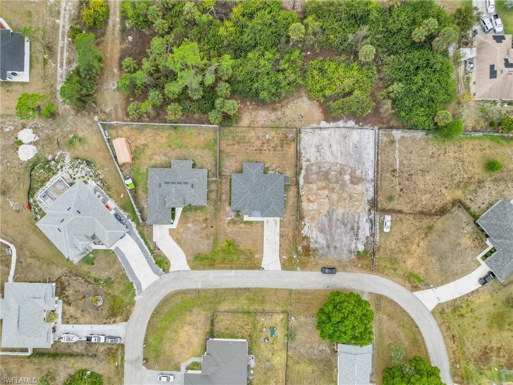 6121 Hutton CT, FORT MYERS FL 33905-30