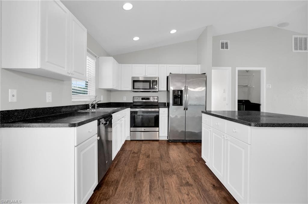 6121 Hutton CT, FORT MYERS FL 33905-7