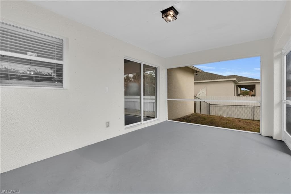 6121 Hutton CT, FORT MYERS FL 33905-24