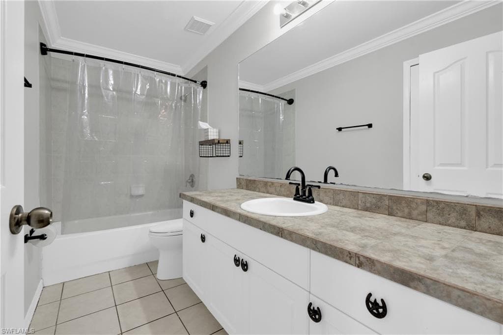 6121 Hutton CT, FORT MYERS FL 33905-20