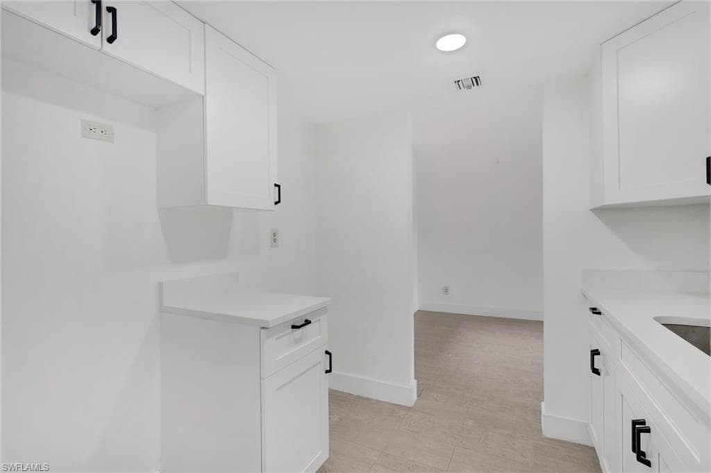 2366 E. Mall Dr Apt. 101-5