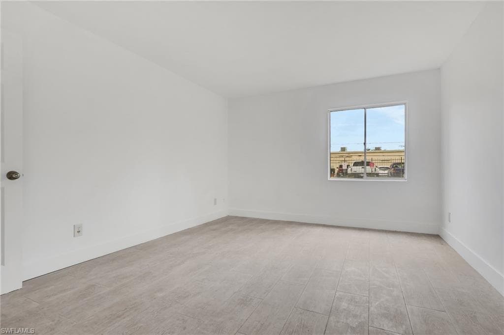 2366 E. Mall Dr Apt. 101-16