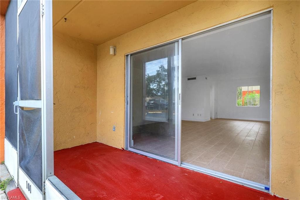 2366 E. Mall Dr Apt. 101-25