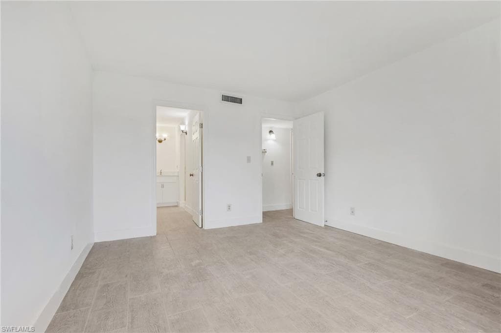2366 E. Mall Dr Apt. 101-17