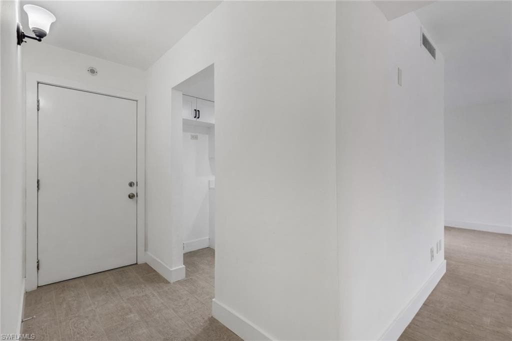 2366 E. Mall Dr Apt. 101-3