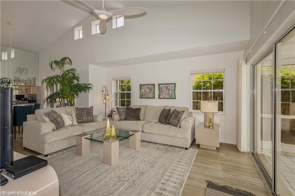 2608 Sailors WAY # 122, NAPLES FL 34109-8