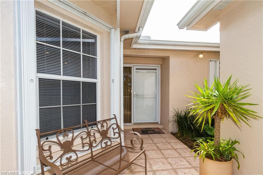 2608 Sailors WAY # 122, NAPLES FL 34109-10