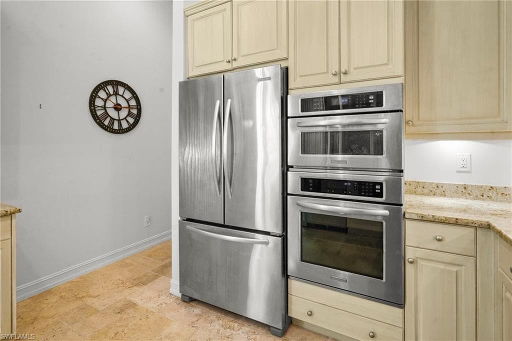 3660 Olde Cottage LN-13
