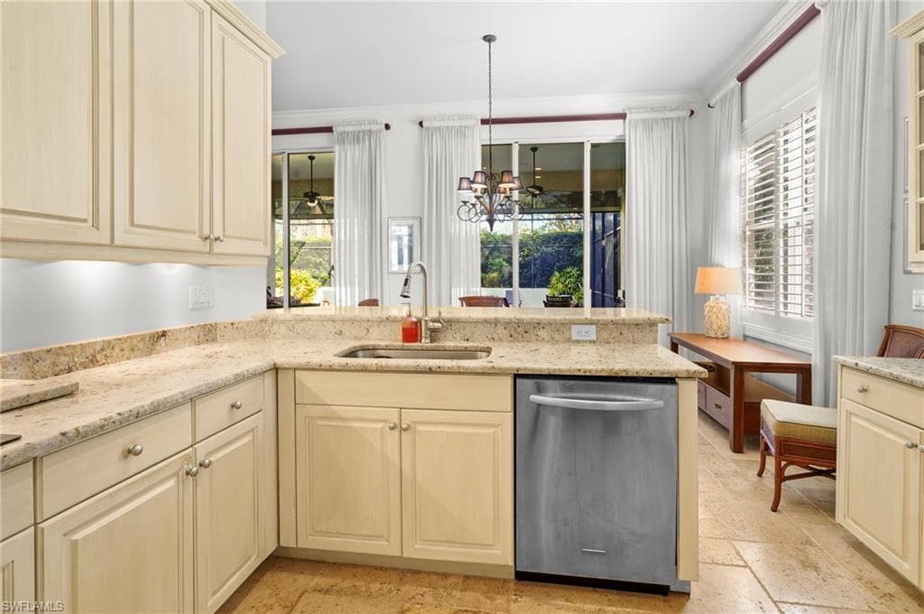3660 Olde Cottage LN-10