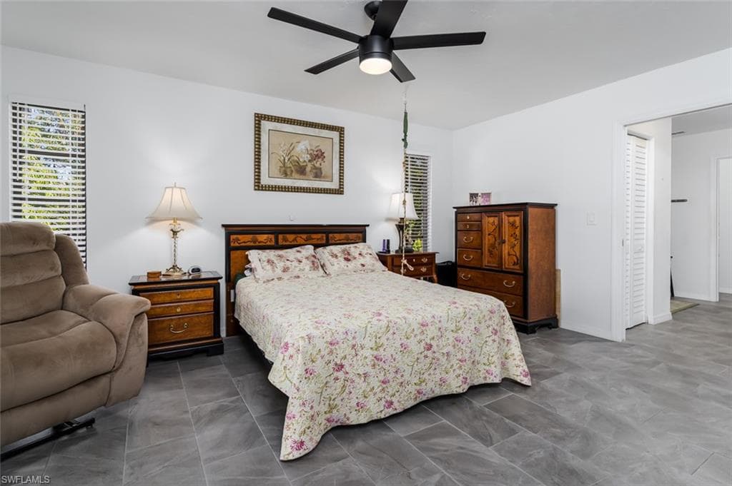 661 Valley DR-21