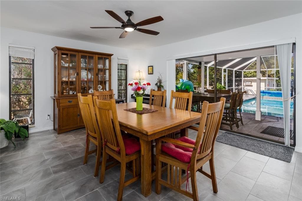 661 Valley DR-10