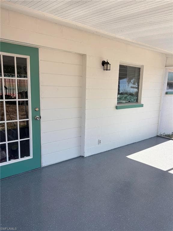 18566 Dogwood RD, FORT MYERS FL 33967-2
