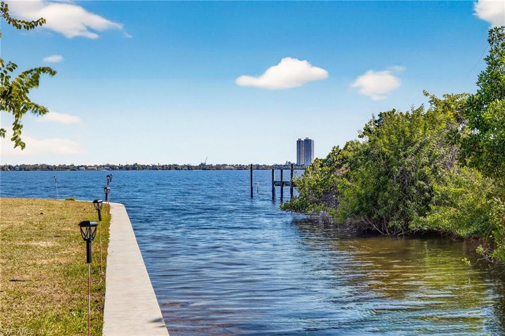 14729 Constitution WAY, NORTH FORT MYERS FL 33917-35