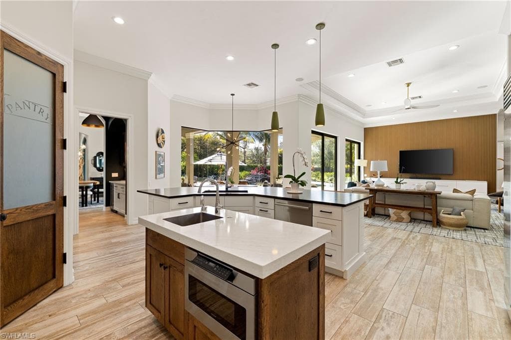 6610 Sable Ridge LN-8