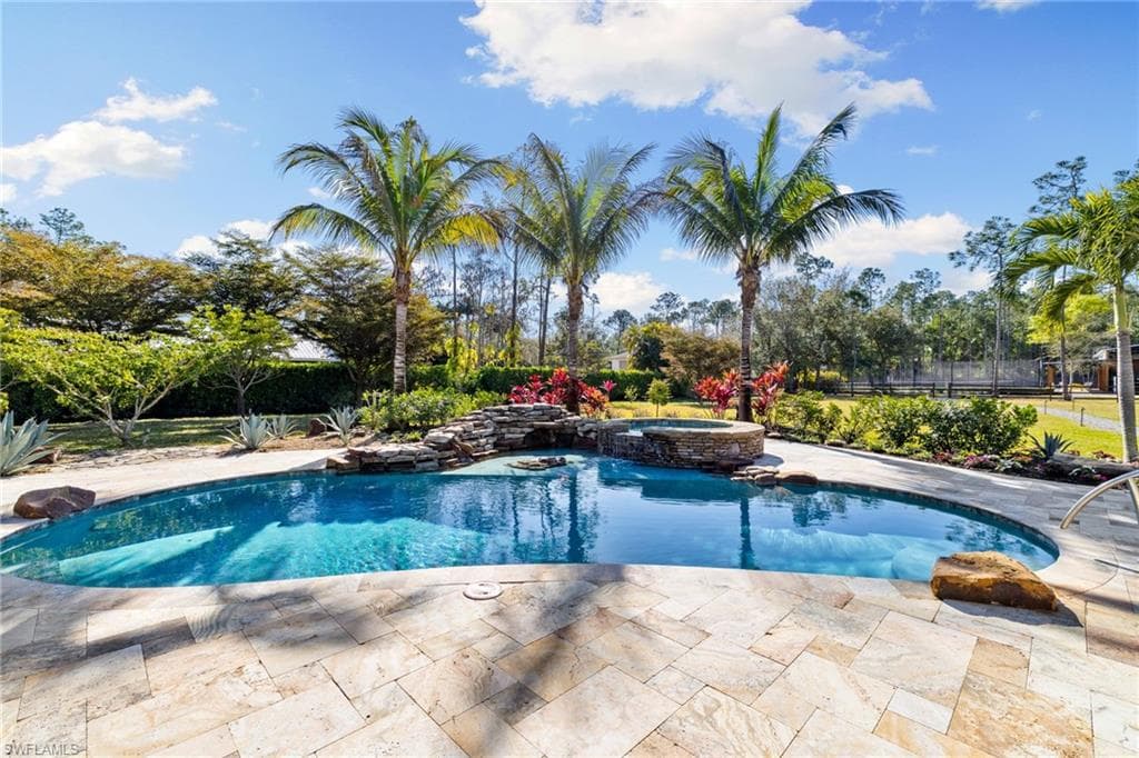 6610 Sable Ridge LN-32