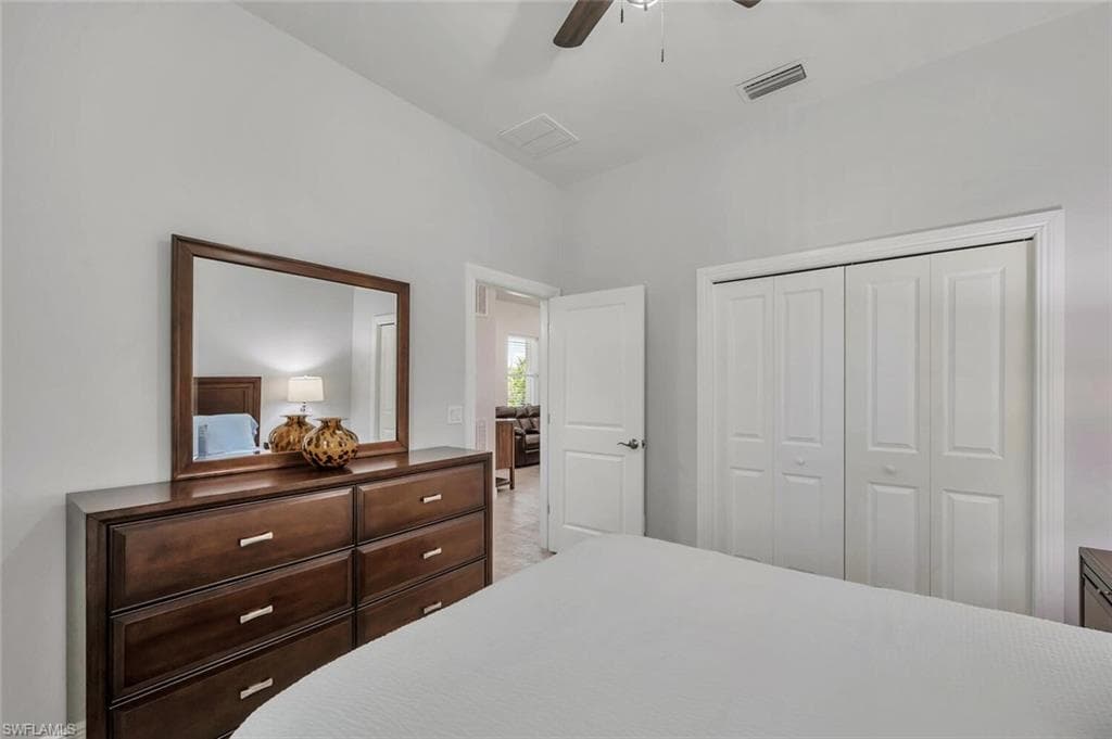 3196 Connecticut AVE, NAPLES FL 34112-22