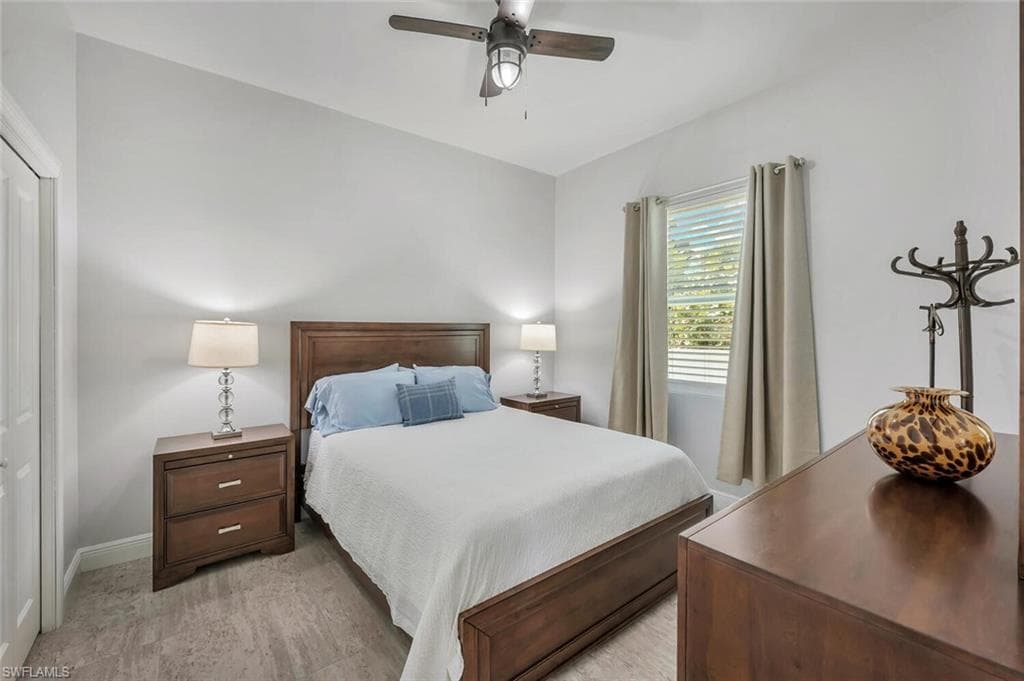 3196 Connecticut AVE, NAPLES FL 34112-21