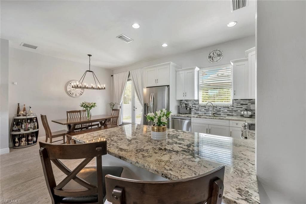 3196 Connecticut AVE, NAPLES FL 34112-13