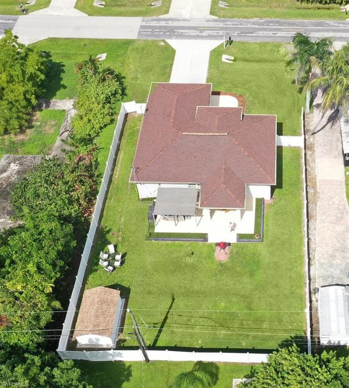 3196 Connecticut AVE, NAPLES FL 34112-40