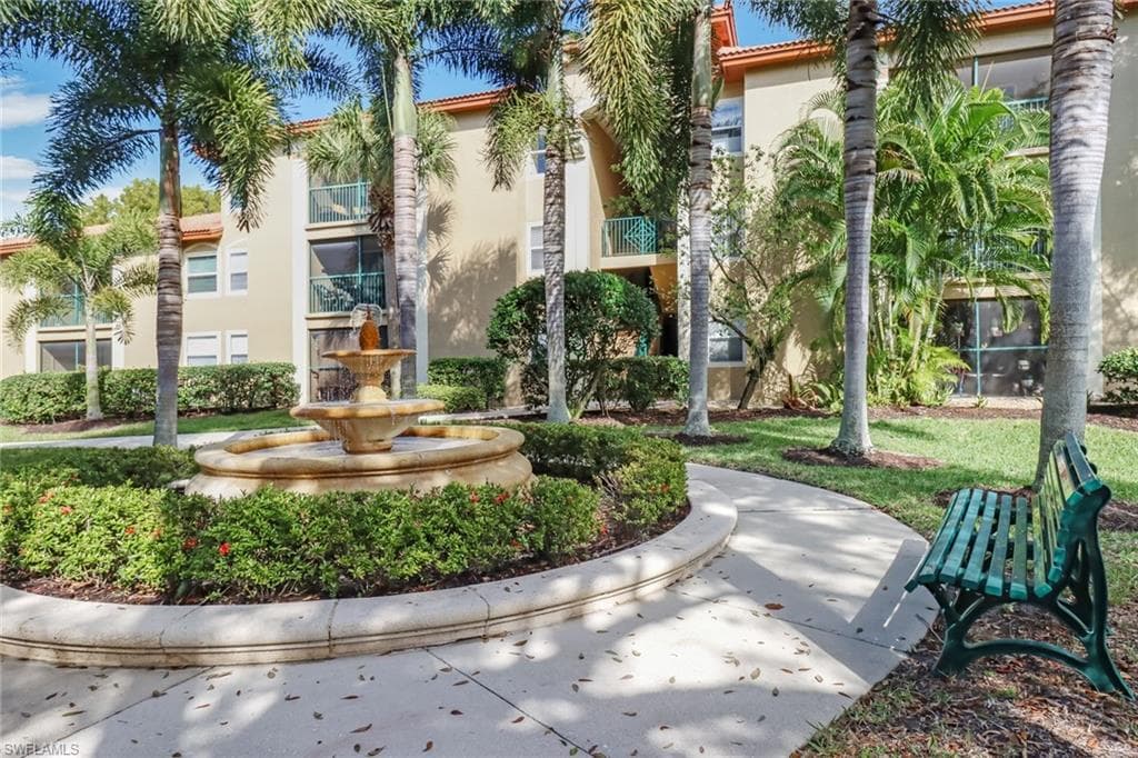 8851 Colonnades CT W 131-26