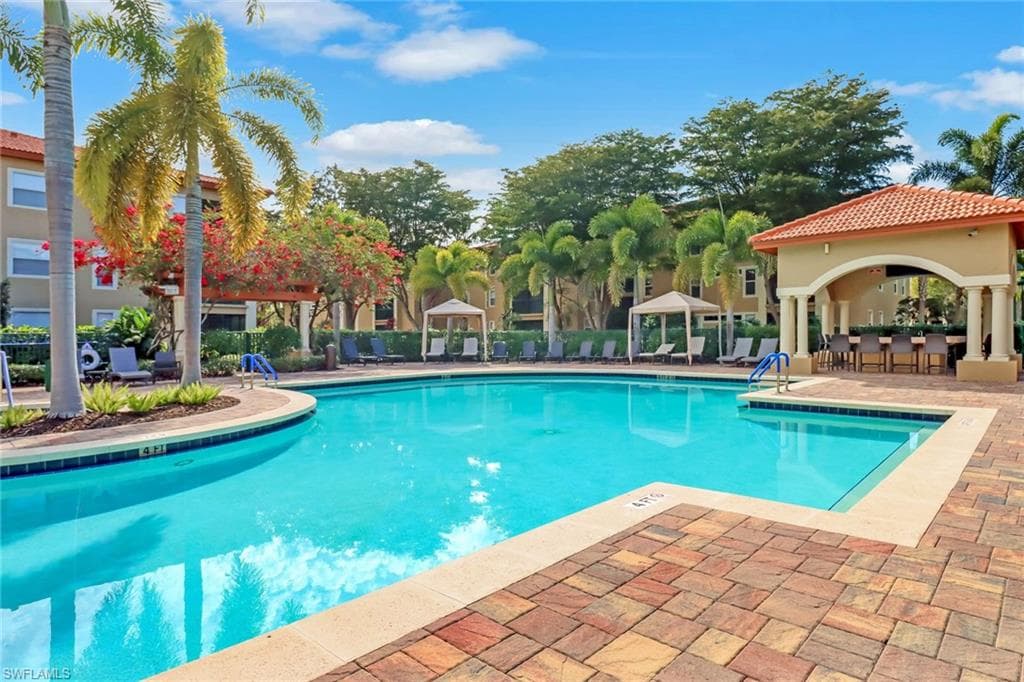 8851 Colonnades CT W 131-1