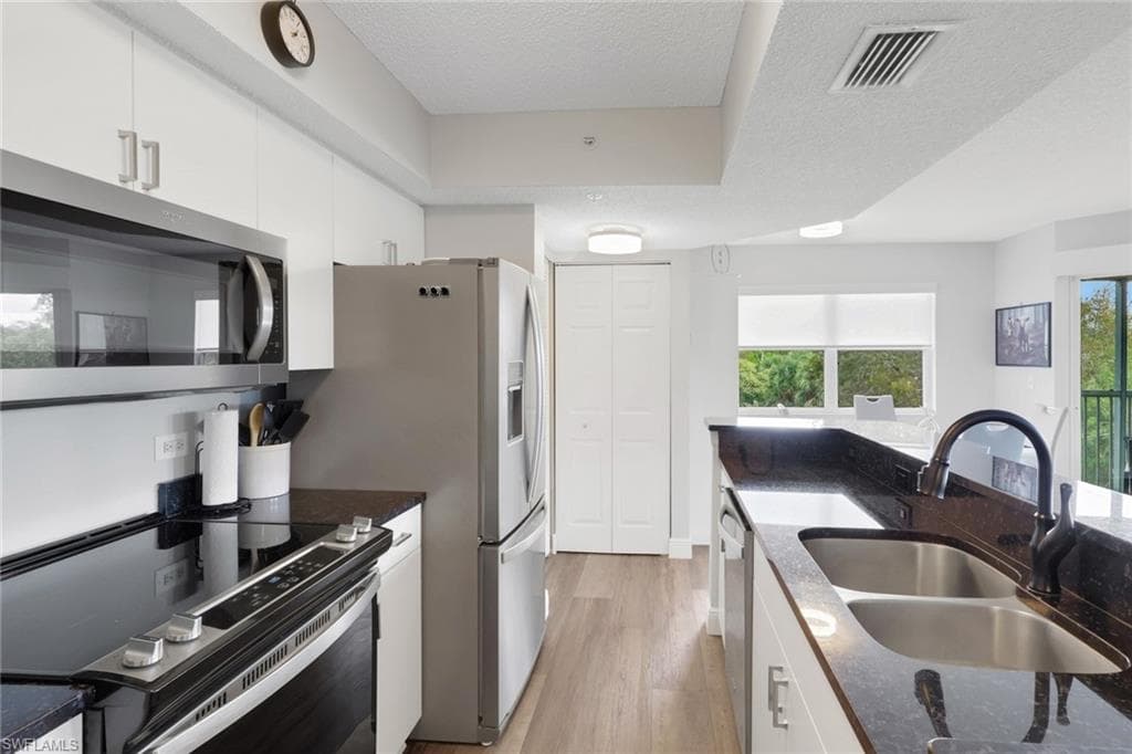 8851 Colonnades CT W 131-6