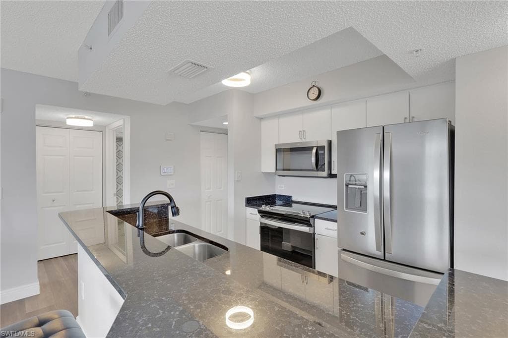 8851 Colonnades CT W 131-8