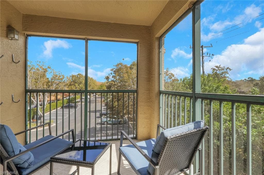8851 Colonnades CT W 131-23