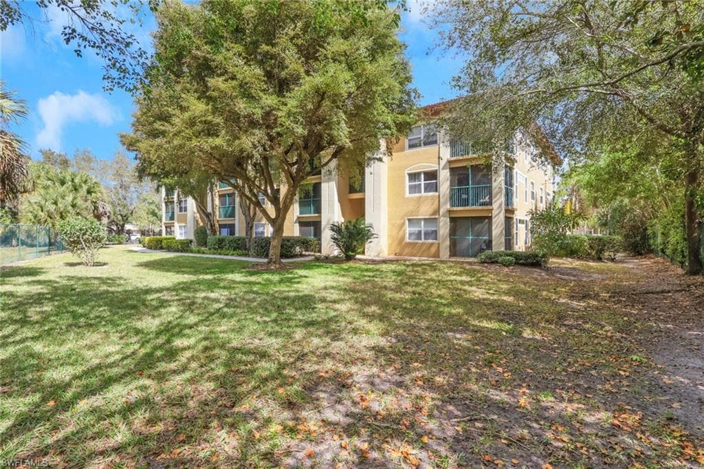 8851 Colonnades CT W 131-24