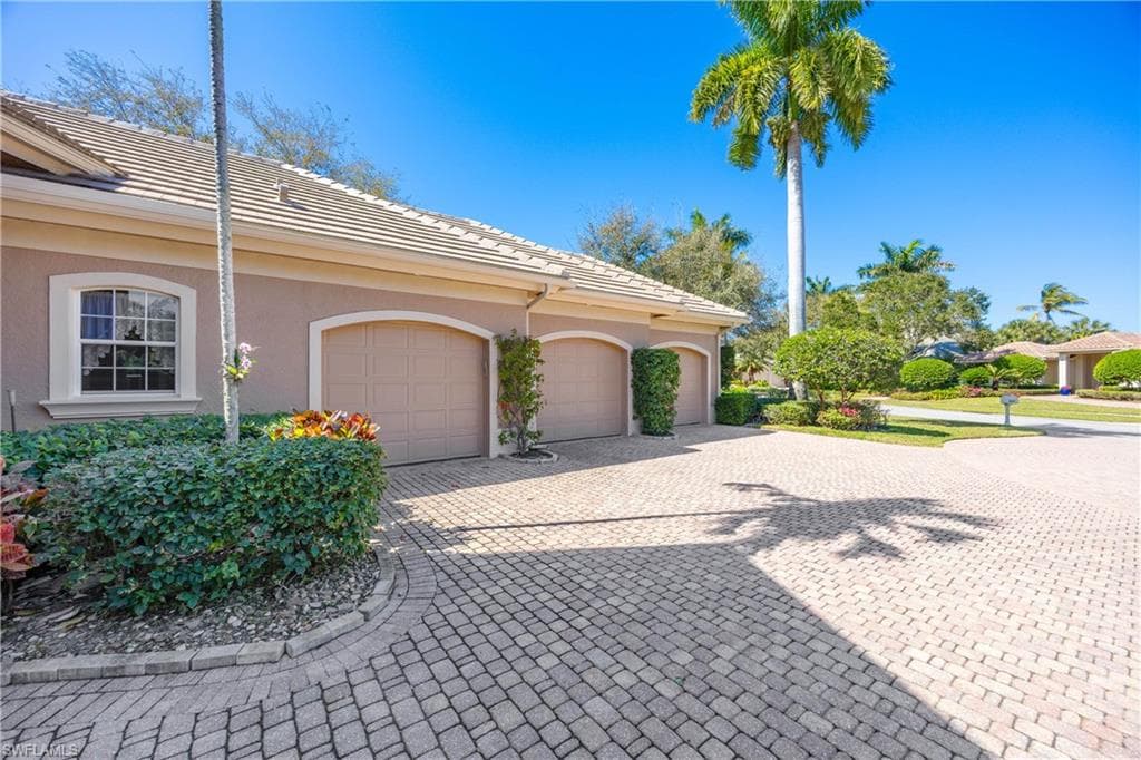 1687 Persimmon DR-2