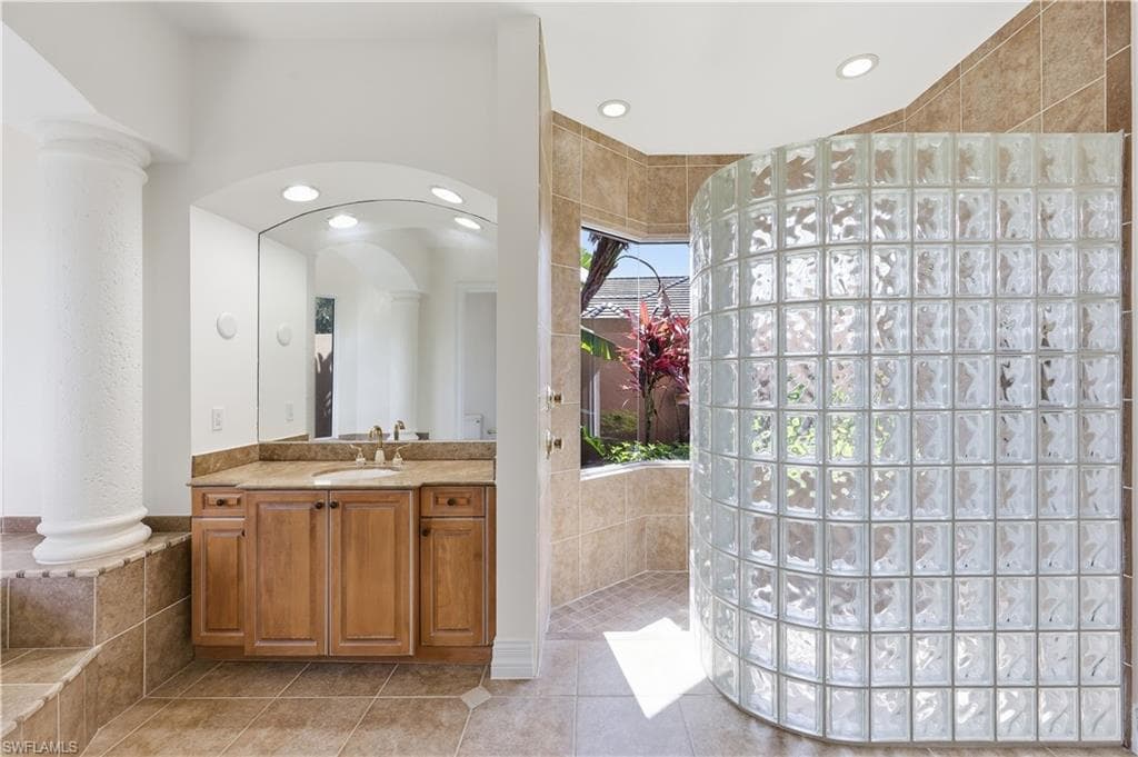 1687 Persimmon DR-31